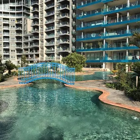 Apartment Luxury With Rooftop Pools & Views *