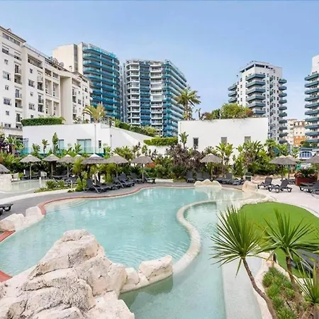 Luxury With Rooftop Pools & Views Apartment Gibraltar